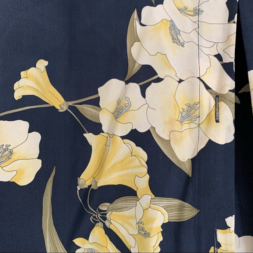 Women’s Rafaella Flower Pattern Silk Blouse - Picture 5 of 6